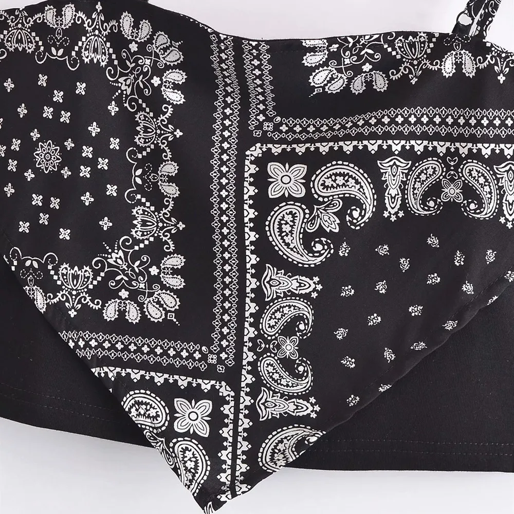 2021 New Arrival Street style black print irregular Women Clothes Sexy Crop Top
2021 New Arrival Street style black print irregular Women Clothes Sexy Crop Top