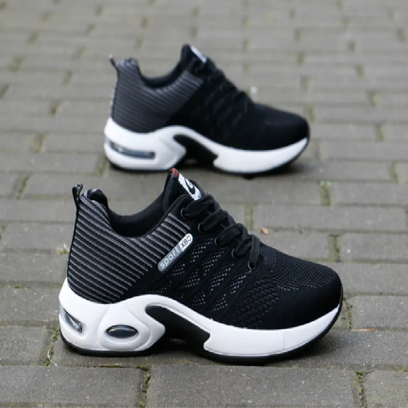 Black Mesh Men Casual Sport Shoes Breathable Man Running Jogging Sneakers Lightweight Outdoor Footwear Zapatillas Hombre Fashion
Black Mesh Men Casual Sport Shoes Breathable Man Running Jogging Sneakers Lightweight Outdoor Footwear Zapatillas Hombre Fashion