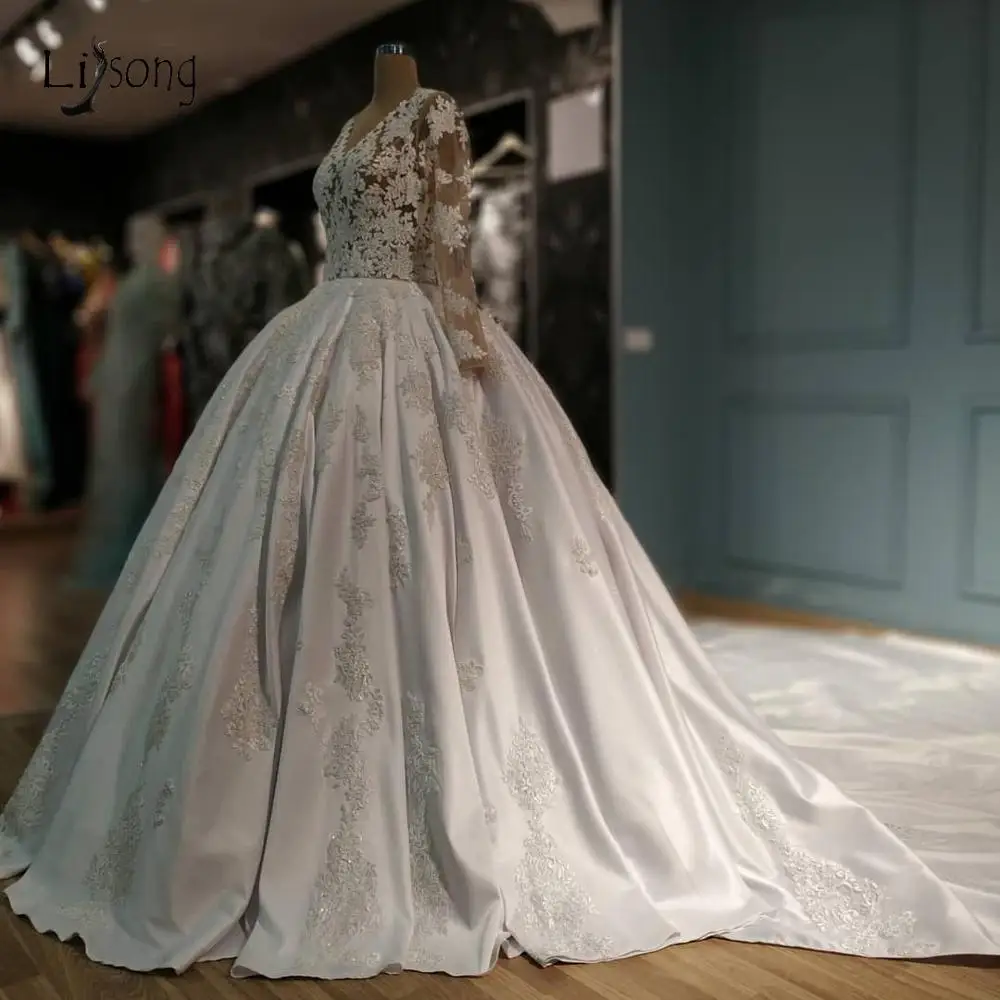 Robe De Mariage Lace Wedding Dresses 2020 Real Image Puffy Bridal Ball Gowns Full Sleeves Delicate Appliques Wedding Dress
Robe De Mariage Lace Wedding Dresses 2020 Real Image Puffy Bridal Ball Gowns Full Sleeves Delicate Appliques Wedding Dress