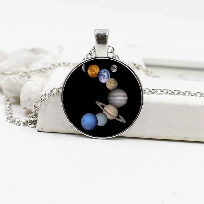 Nine planets universe crystal glass necklace Europe and the United States popular pendant alloy jewelry
Nine planets universe crystal glass necklace Europe and the United States popular pendant alloy jewelry