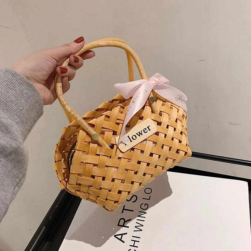 Luxury brand Woven Tote bag 2021 Summer New High quality Women's Designer Handbag Travel bag Small Handbag Basket bag
Luxury brand Woven Tote bag 2021 Summer New High quality Women's Designer Handbag Travel bag Small Handbag Basket bag