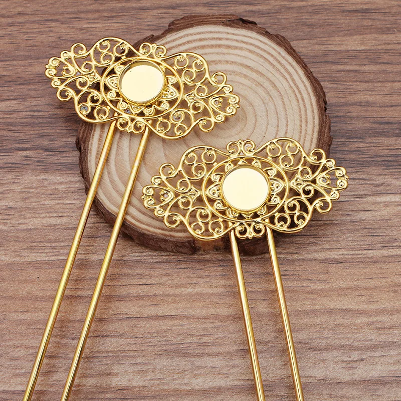 Vintage Hair Stick Filigree Flower 12mm Round Smooth Bezel Cabochon Hairpins DIY Findings for Wedding Bridal Headdress Hair Fork
Vintage Hair Stick Filigree Flower 12mm Round Smooth Bezel Cabochon Hairpins DIY Findings for Wedding Bridal Headdress Hair Fork