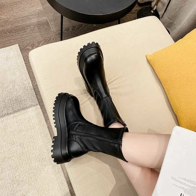 winter net boots 2020 women's red fall same British Wind locomotive boots side zipper thick bottom casual Chelsea boots
winter net boots 2020 women's red fall same British Wind locomotive boots side zipper thick bottom casual Chelsea boots