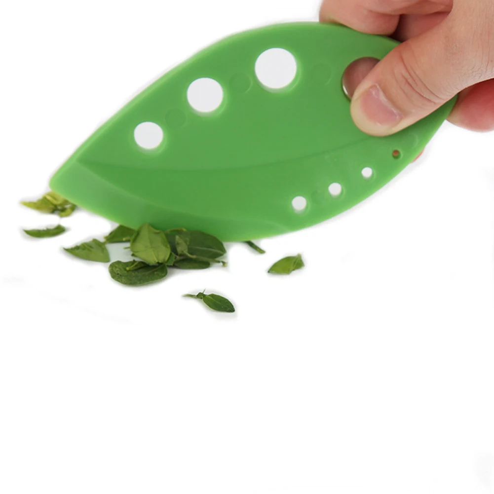 1Pc Multifunction Separator Kale Chard Collard Greens Leaf Grass Stripper Device.
1Pc Multifunction Separator Kale Chard Collard Greens Leaf Grass Stripper Device.