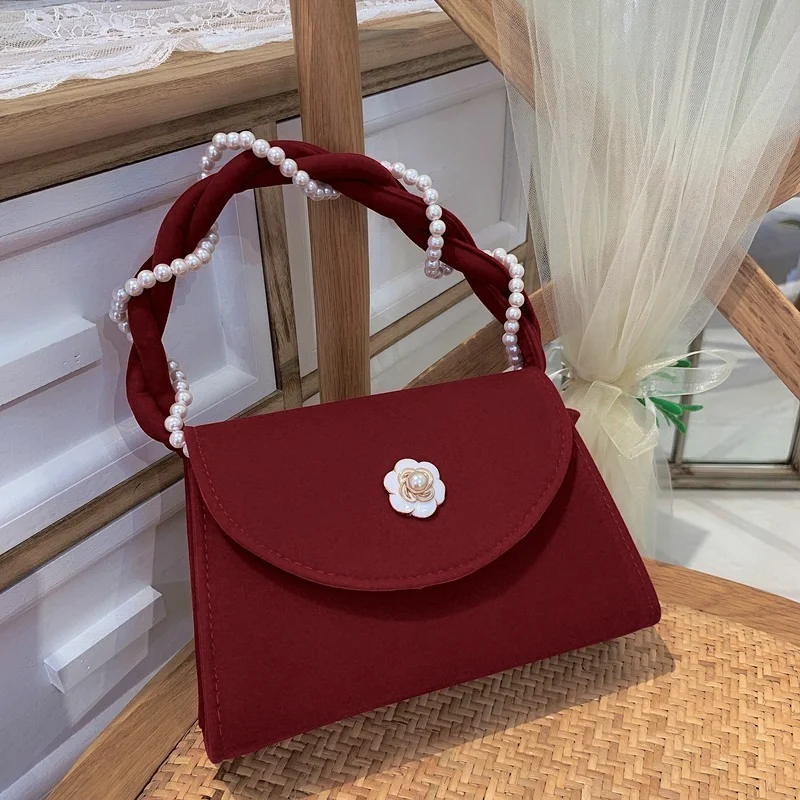 Vintage Bag for Women Camellia Designer Velvet Handbag Pearl Chain Shoulder Bag Elegant Woman Wedding Party Bags Purses
Vintage Bag for Women Camellia Designer Velvet Handbag Pearl Chain Shoulder Bag Elegant Woman Wedding Party Bags Purses