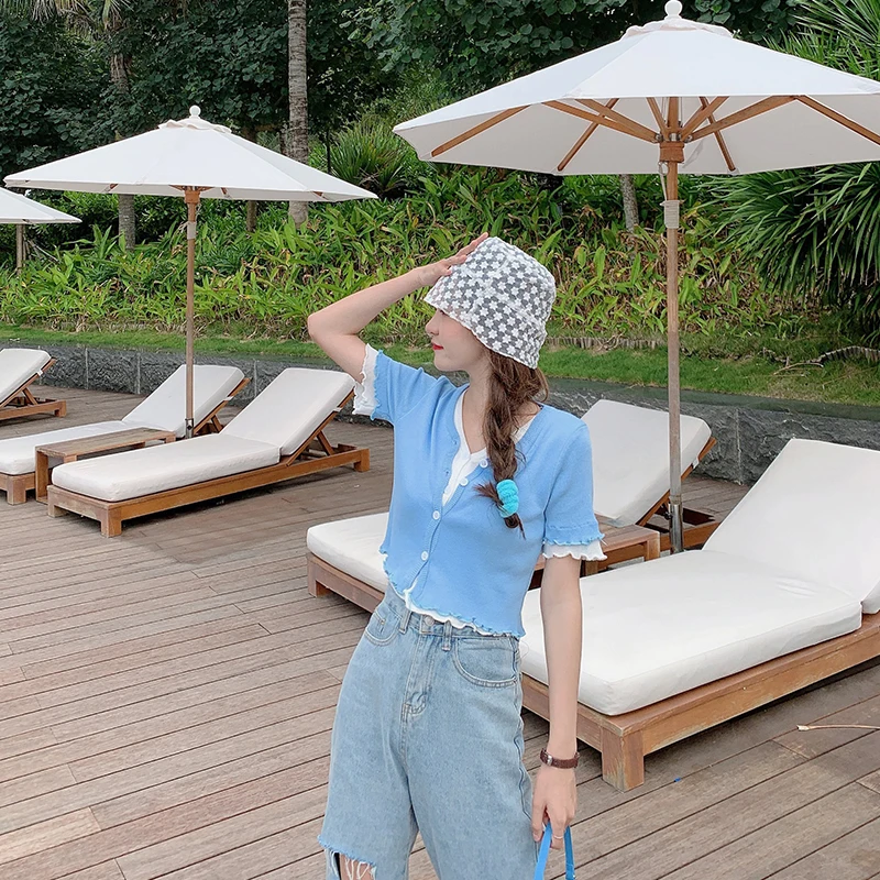 Knitted Crop Blouses Fake 2 Pieces Patchwork Cardigan Korean Shirt Women Short Sleeve 2021 Summer Stylish Retro E-Girl Chic Tops
Knitted Crop Blouses Fake 2 Pieces Patchwork Cardigan Korean Shirt Women Short Sleeve 2021 Summer Stylish Retro E-Girl Chic Tops