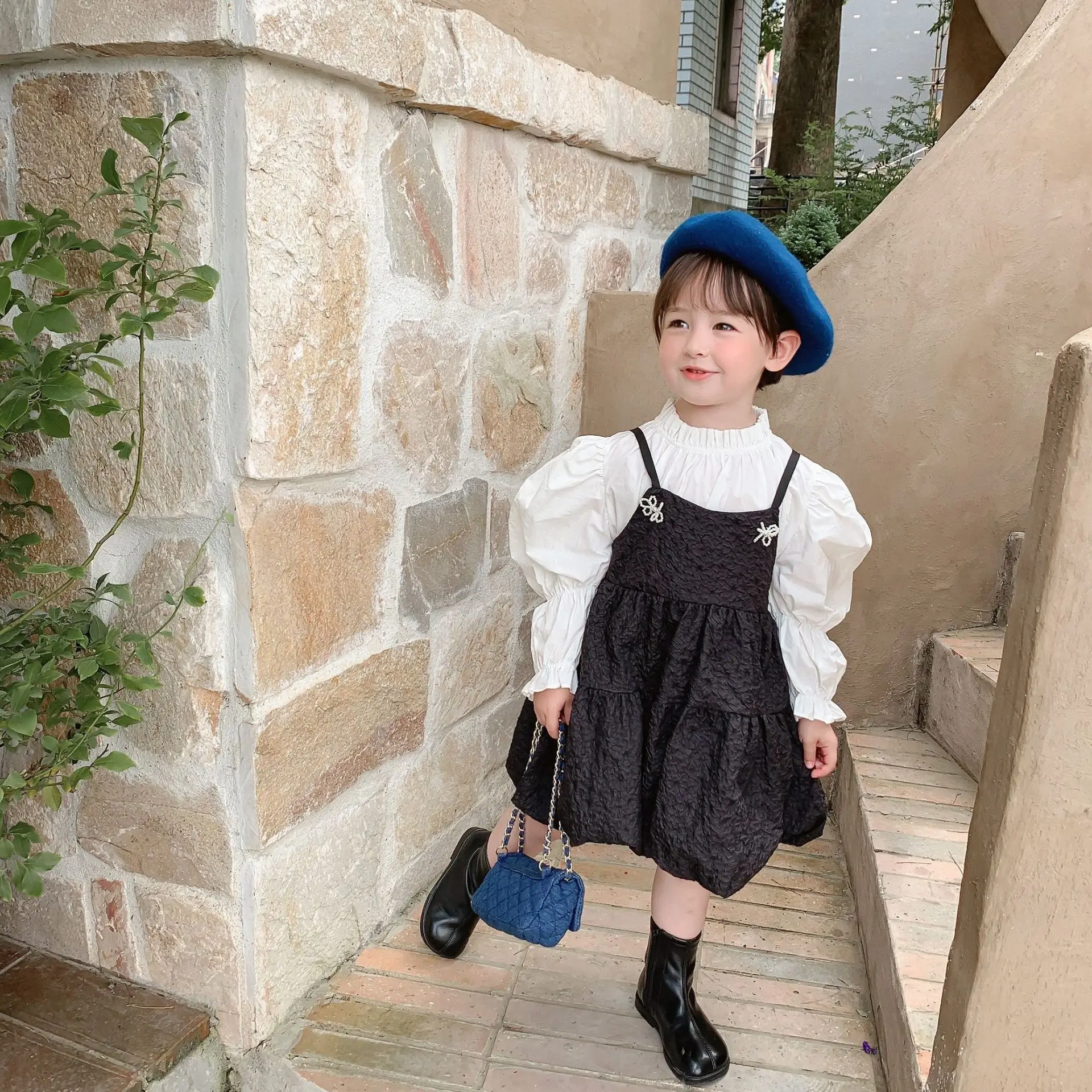 Girls' Suspender Dress 2021 Autumn New Children Cute Bow Loose Casual Solid Color Korean Suspender Dress Kids Dresses for Girls
Girls' Suspender Dress 2021 Autumn New Children Cute Bow Loose Casual Solid Color Korean Suspender Dress Kids Dresses for Girls