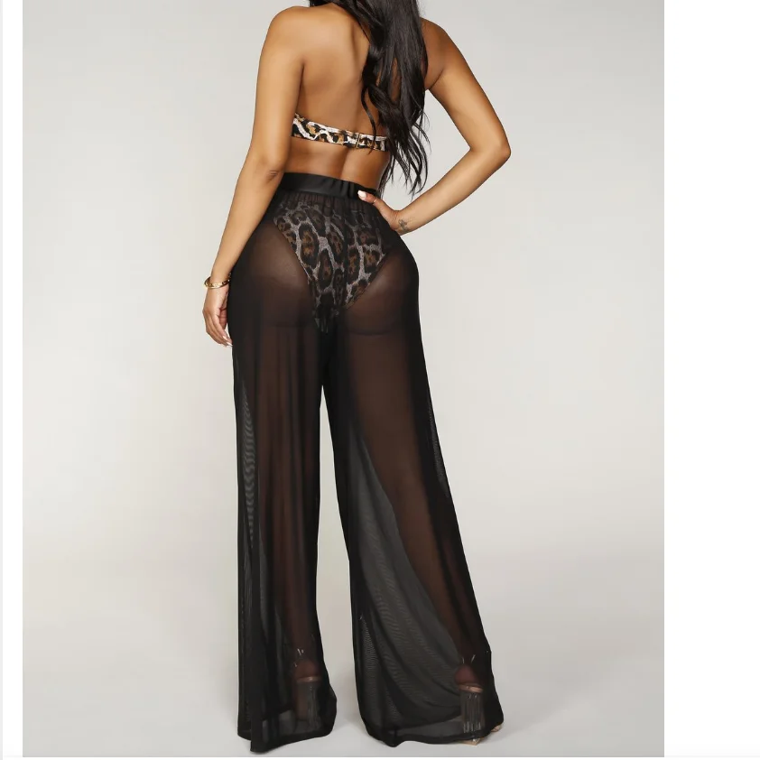 Pants & Capris
Pants & Capris