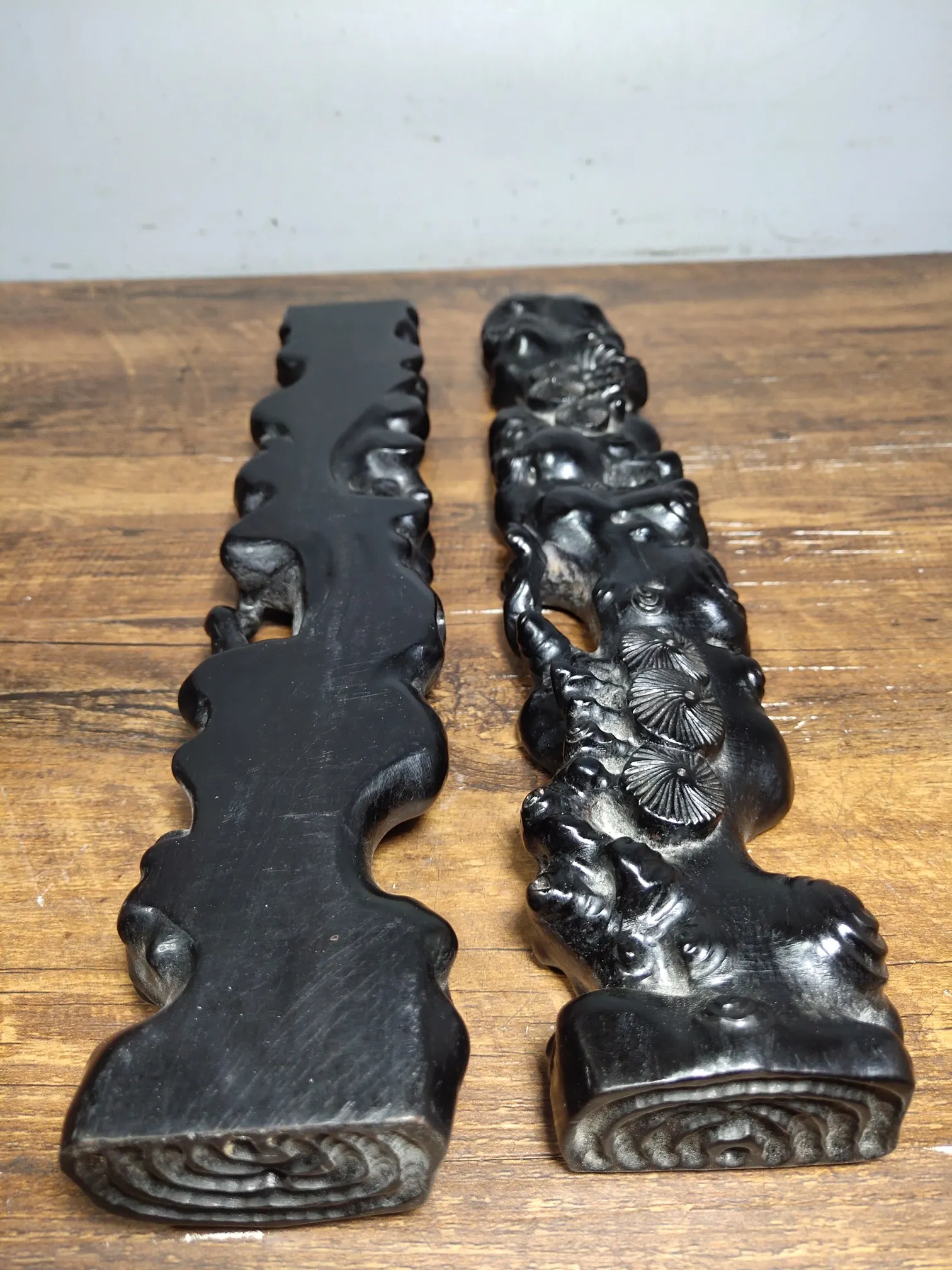 13" Tibet Buddhism Old Ebony wood Hand carved Shoubi Nanshan Bu Lao Song A pair of study rulers Paperweight Ruler
13" Tibet Buddhism Old Ebony wood Hand carved Shoubi Nanshan Bu Lao Song A pair of study rulers Paperweight Ruler