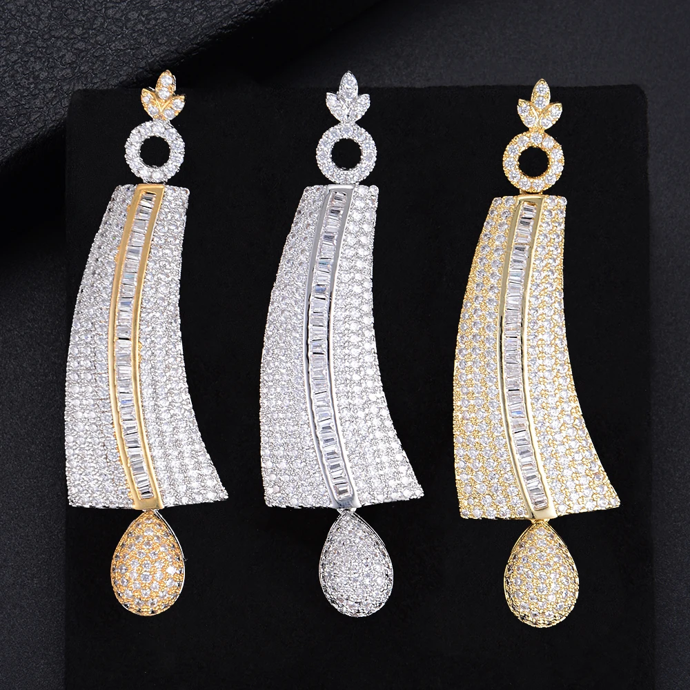 KellyBola Popular Teardrop Pendant Shape Geometry Hollow Pierced Full Cubic Zirconia Dangle Earings Women Wedding Bridal Jewelry
KellyBola Popular Teardrop Pendant Shape Geometry Hollow Pierced Full Cubic Zirconia Dangle Earings Women Wedding Bridal Jewelry