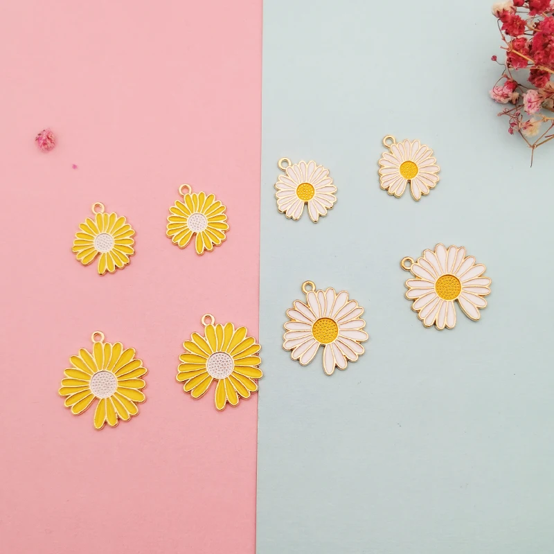 10pcs Daisy Flower Enamel Charms Drop Oil Flower Gold Color Alloy Pendants DIY Fashion Earrings Bracelet Jewelry Accessory FX423
10pcs Daisy Flower Enamel Charms Drop Oil Flower Gold Color Alloy Pendants DIY Fashion Earrings Bracelet Jewelry Accessory FX423