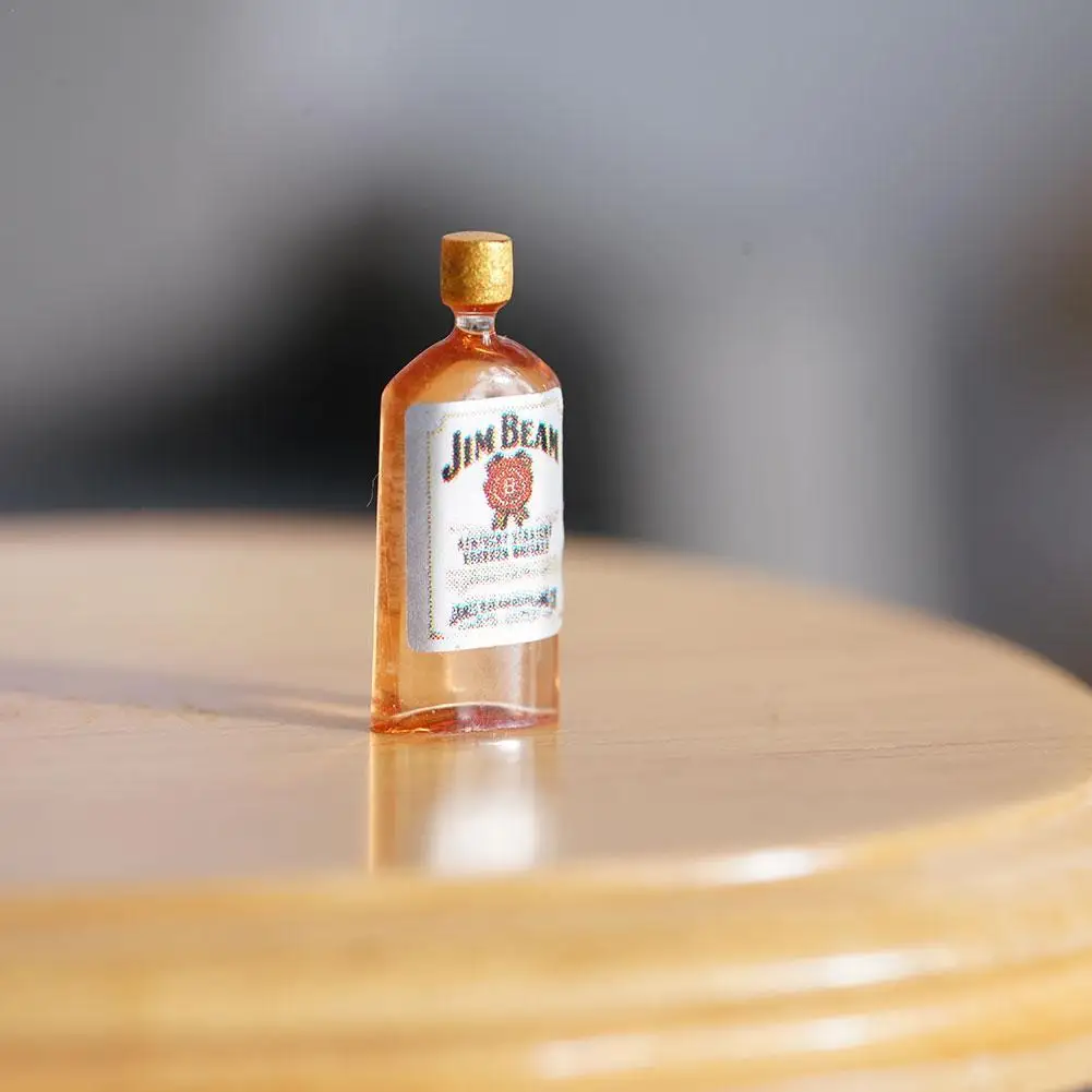 1/12 Dpllhouse Mini Simulation 6pcs Whiskey Model Miniature Scene Model Food Props Dolls House Playing Accessories M2A8
1/12 Dpllhouse Mini Simulation 6pcs Whiskey Model Miniature Scene Model Food Props Dolls House Playing Accessories M2A8