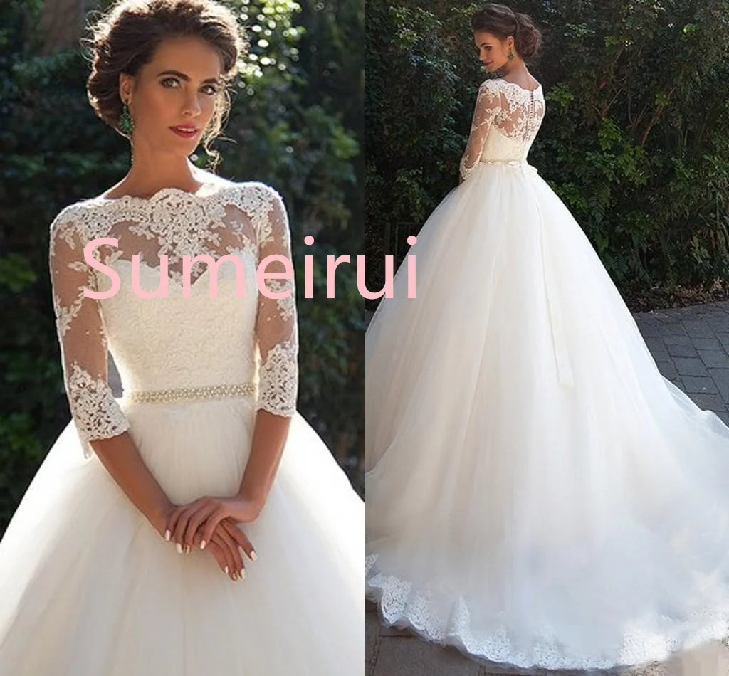 Graceful V Neck Beach Wedding Dresses Backless 3D Floral Appliqued Lace Bridal Gowns Tulle Vestido De Novia Plus Size
Graceful V Neck Beach Wedding Dresses Backless 3D Floral Appliqued Lace Bridal Gowns Tulle Vestido De Novia Plus Size