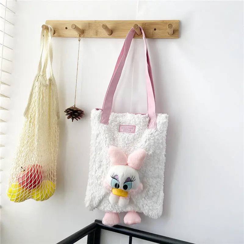 2020 Women's Shoulder Bag Cartoon Three-Dimensional Donald Duck Plush Messenger Bag Handbag Large Capacity Ladies Bag All-Match
2020 Women's Shoulder Bag Cartoon Three-Dimensional Donald Duck Plush Messenger Bag Handbag Large Capacity Ladies Bag All-Match