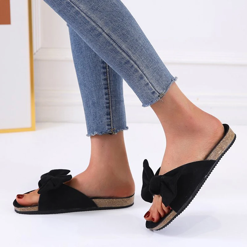 Женские тапочки на толстой плоской подошве; Модные женские пляжные Повседневные тапочки с бантиком для отдыха; Zapatillas Mujer; 2021
Женские тапочки на толстой плоской подошве; Модные женские пляжные Повседневные тапочки с бантиком для отдыха; Zapatillas Mujer; 2021