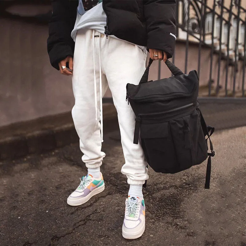 Winter Pants For Women/Men 2021 Warm Fleece Thick Pants Men Joggers Black Grey Sweatpants Male Streetwear Elastic Trousers
Winter Pants For Women/Men 2021 Warm Fleece Thick Pants Men Joggers Black Grey Sweatpants Male Streetwear Elastic Trousers