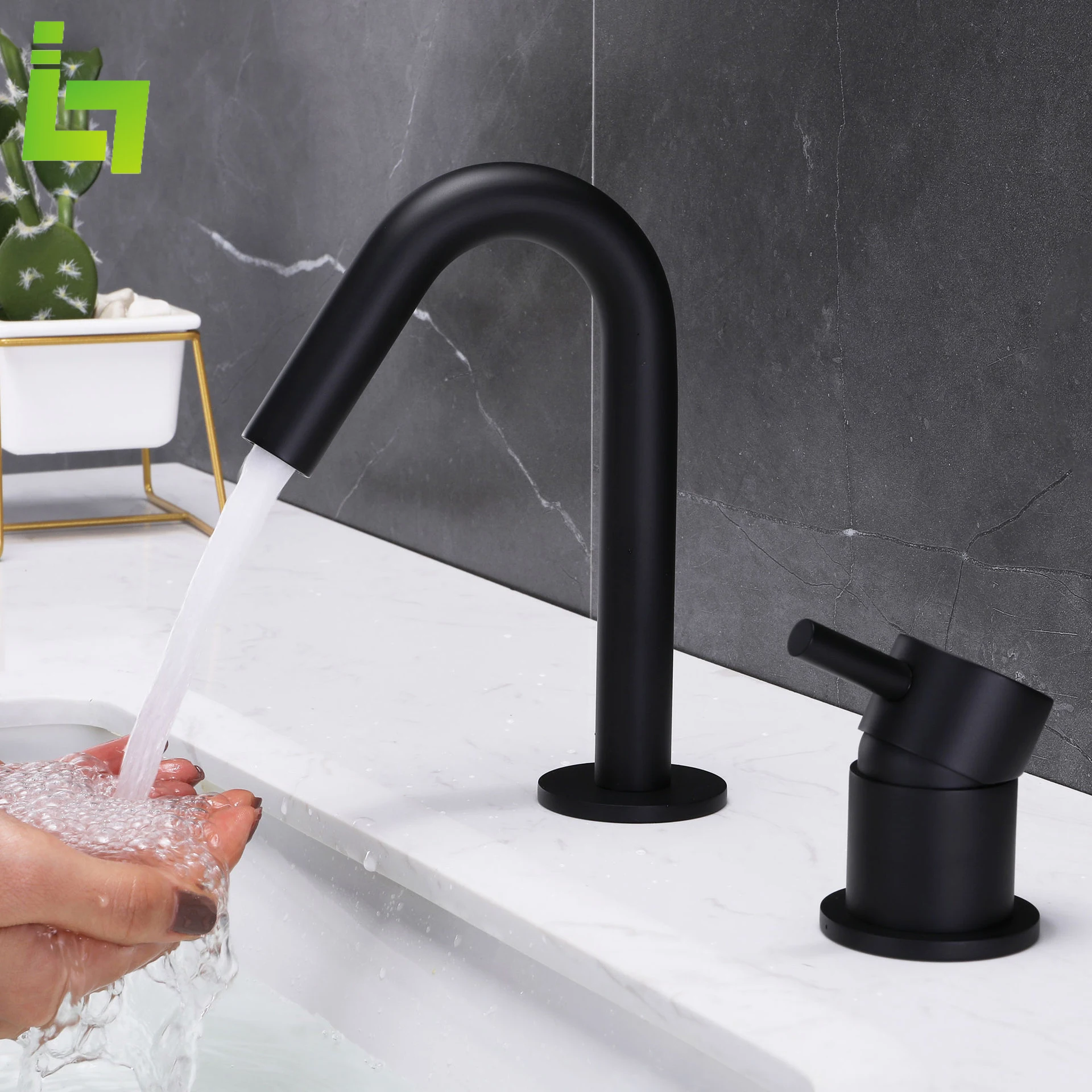 Luxury Black Bathroom Sink Faucet Two Holes Cold and Hot Basin Faucet Deck Mounted All Brass Bathtub Faucet
Luxury Black Bathroom Sink Faucet Two Holes Cold and Hot Basin Faucet Deck Mounted All Brass Bathtub Faucet