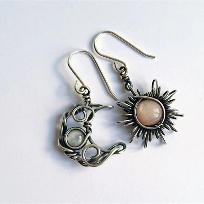 Antiqued Silver Sun and Moon Hook Earrings Bohemia Celestial Moonstone Earrings 83XF
Antiqued Silver Sun and Moon Hook Earrings Bohemia Celestial Moonstone Earrings 83XF
