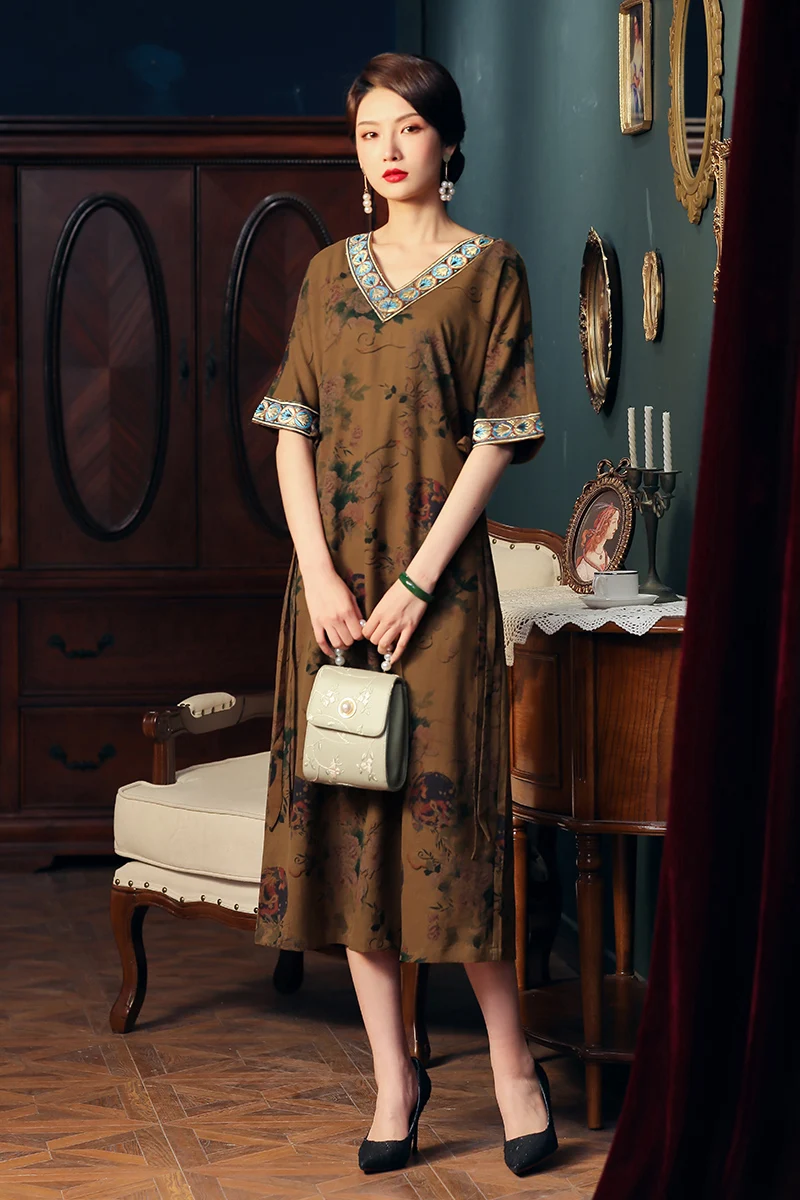 Custom Dress Summer Women's Longuette Chinese Traditional Silk Fragrant Cloud Gauze Dress V-neck Short Sleeve Skirt
Custom Dress Summer Women's Longuette Chinese Traditional Silk Fragrant Cloud Gauze Dress V-neck Short Sleeve Skirt