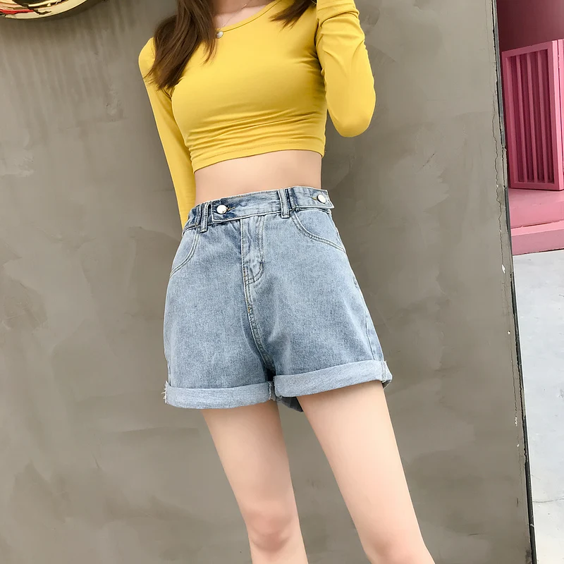 Женские джинсовые шорты на пуговицах, повседневные свободные шорты из денима с высокой талией, черные и синие, лето 2021
Женские джинсовые шорты на пуговицах, повседневные свободные шорты из денима с высокой талией, черные и синие, лето 2021