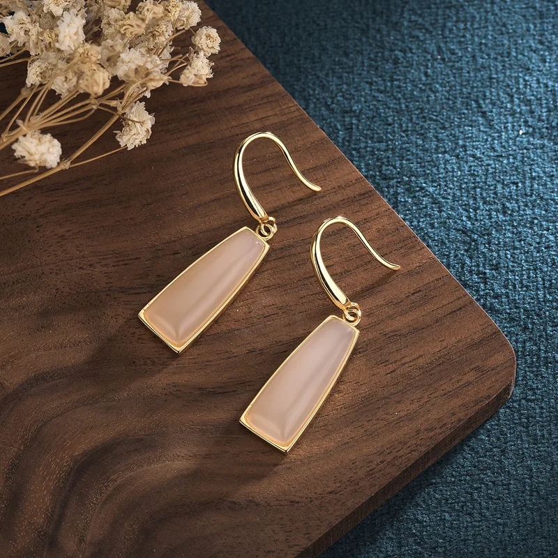 New Vintage Gold Color Earrings For Women Fashion Trendy Elegant Engagement Chinese Retro Female Luxury Long Jewelry EV51
New Vintage Gold Color Earrings For Women Fashion Trendy Elegant Engagement Chinese Retro Female Luxury Long Jewelry EV51