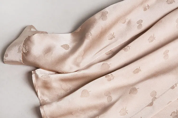 Birdsky, 1PC mulberry silk Women long sleeve shirts Top, formal office lady, doll collar, fruit jacquard. S-59
Birdsky, 1PC mulberry silk Women long sleeve shirts Top, formal office lady, doll collar, fruit jacquard. S-59