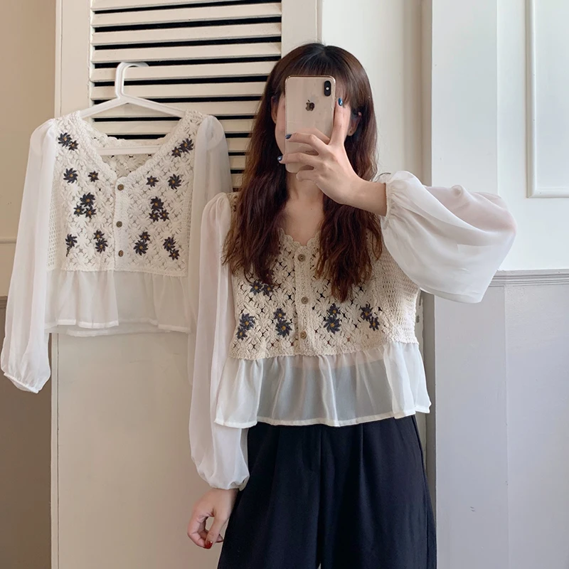 Summer Women Blouses And Shirts Long Sleeve Elegant Lace Chiffon Retro Temperament Crochet Hollow Daisy Embroidery Loose V Neck
Summer Women Blouses And Shirts Long Sleeve Elegant Lace Chiffon Retro Temperament Crochet Hollow Daisy Embroidery Loose V Neck