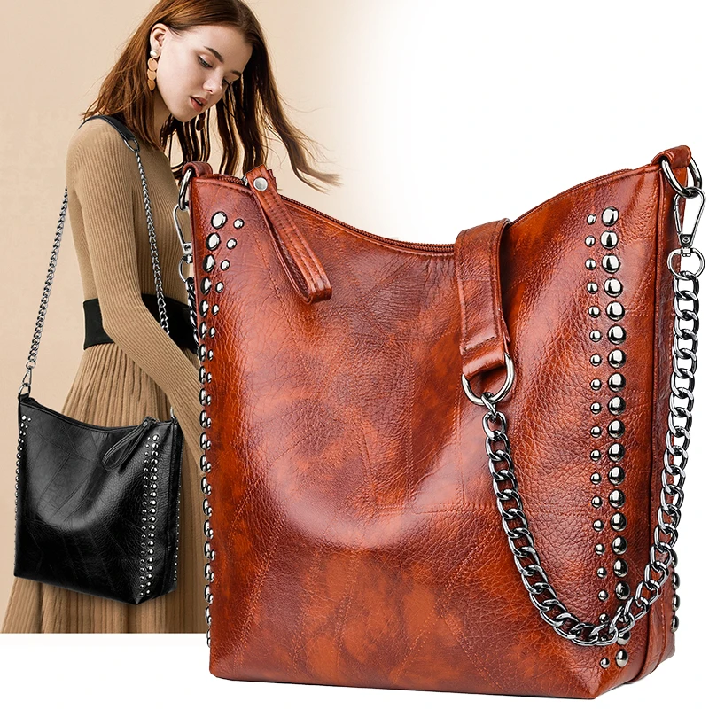 Big Rivet Shoulder Bags for Women Luxury Soft Leather Crossbody Bag Large Capacity Messenger Bag Ladies All Match Retro Handbags
Big Rivet Shoulder Bags for Women Luxury Soft Leather Crossbody Bag Large Capacity Messenger Bag Ladies All Match Retro Handbags