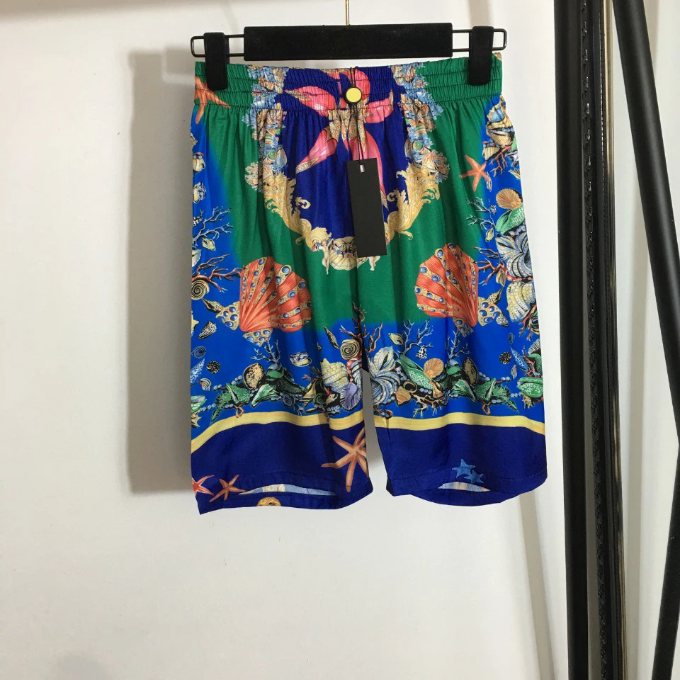 High Quality Luxury Summer Women Starfish Shell Print Elastic Waist Loose Shorts
High Quality Luxury Summer Women Starfish Shell Print Elastic Waist Loose Shorts