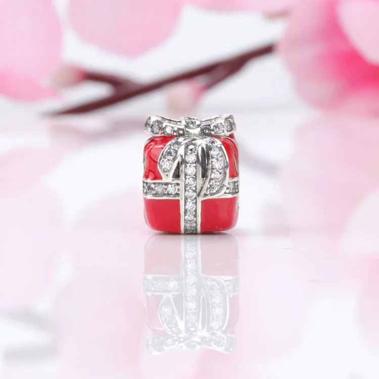 Claudia Genuine 925 sterling silver Red christmas gift box beads fit original bracelet DIY Jewelry
Claudia Genuine 925 sterling silver Red christmas gift box beads fit original bracelet DIY Jewelry