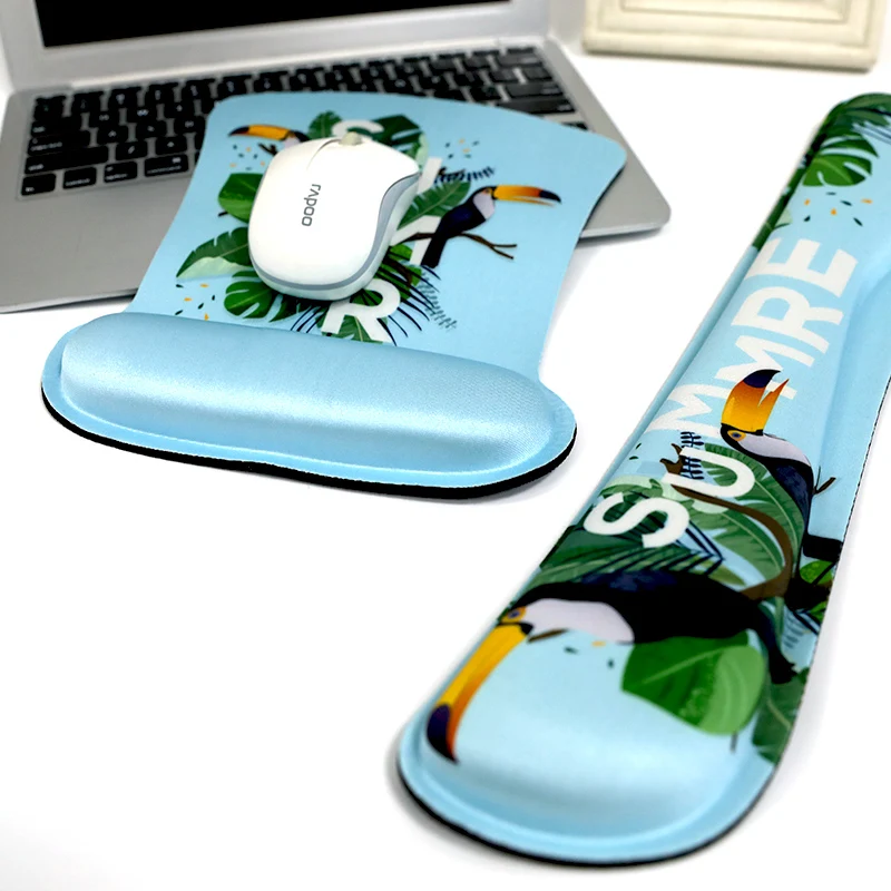 Коврик для мыши с подставкой для запястья, удобный мягкий спонж, нескользящий, с резиновой основой, для клавиатуры, для ПК, компьютера, офиса
Коврик для мыши с подставкой для запястья, удобный мягкий спонж, нескользящий, с резиновой основой, для клавиатуры, для ПК, компьютера, офиса