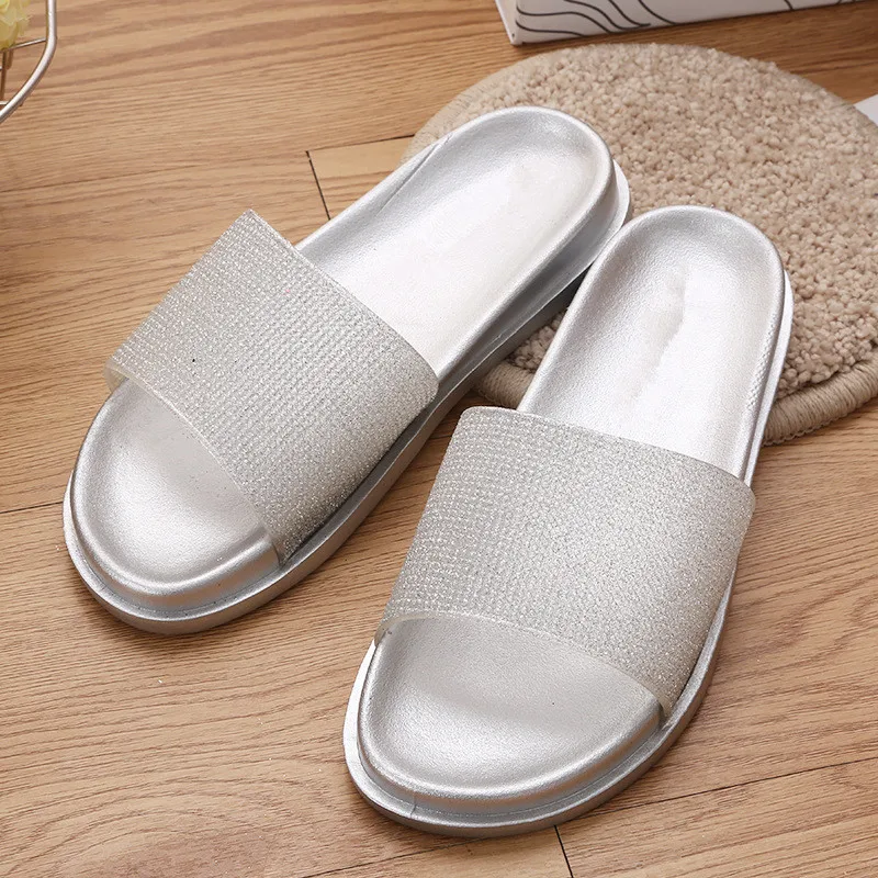 Summer shiny indoor household bathroom slippers non-slip shoes LD069-32045
Summer shiny indoor household bathroom slippers non-slip shoes LD069-32045