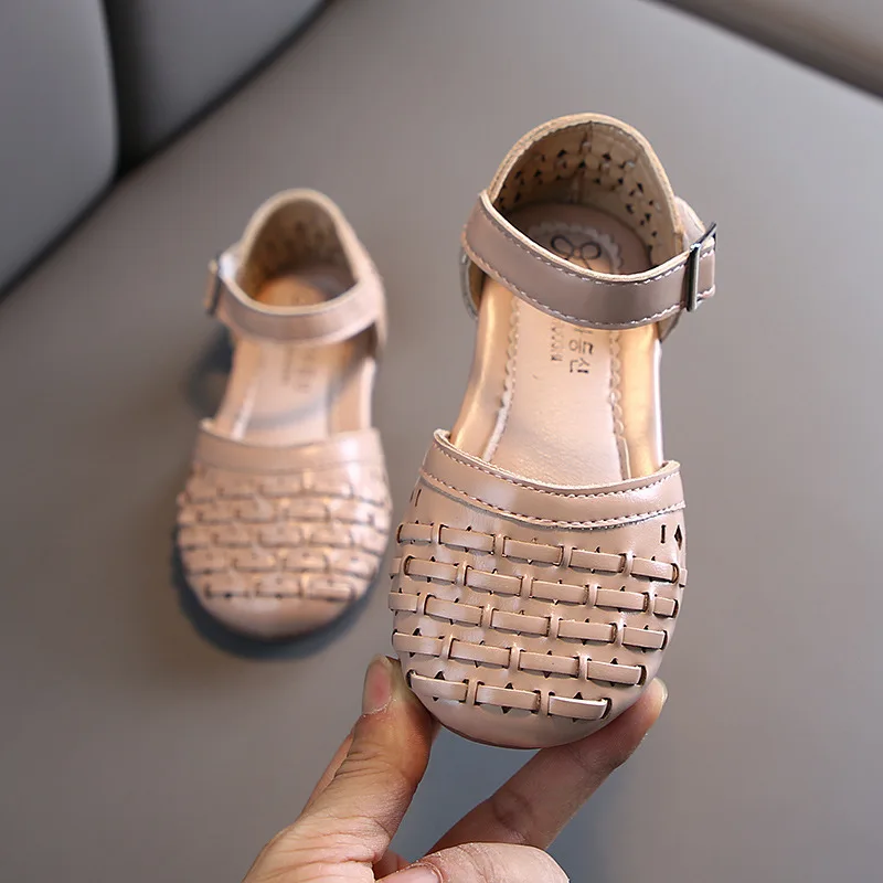 SKHEK Summer Girls Princess Sandals For Baby Bling Shoe Children Casual Shoes PU Leather Dress Shoes Non-slip Kids Dance Sandals
SKHEK Summer Girls Princess Sandals For Baby Bling Shoe Children Casual Shoes PU Leather Dress Shoes Non-slip Kids Dance Sandals