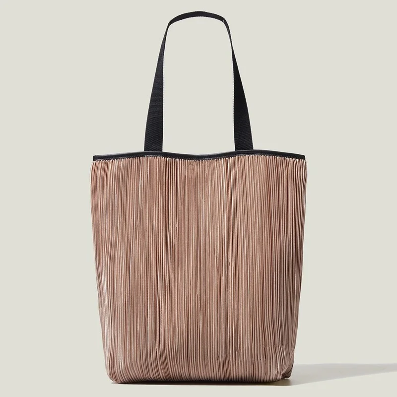 2021 Autumn New High-capacity Pleated Portable Handbag Travel Shopping Tote Bag Candy-colored Niche Design Bag Large Clutch Bag
2021 Autumn New High-capacity Pleated Portable Handbag Travel Shopping Tote Bag Candy-colored Niche Design Bag Large Clutch Bag