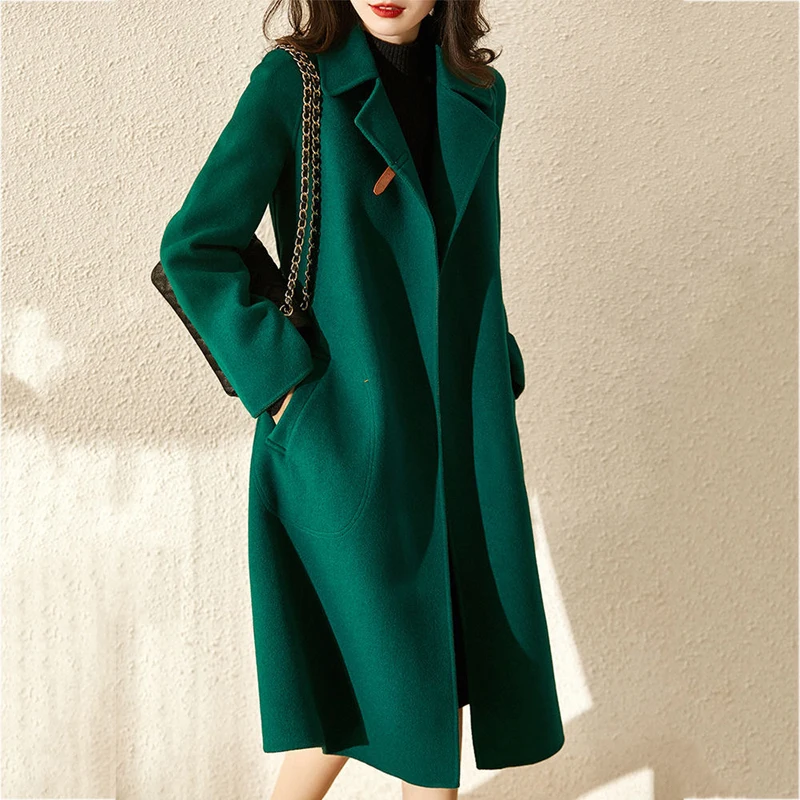 2021 Winter Warm Overcoat Outwear Plus Size Female Korean High Quality Green Blends Coat Women Elegant Retro Wool Coat with Belt
2021 Winter Warm Overcoat Outwear Plus Size Female Korean High Quality Green Blends Coat Women Elegant Retro Wool Coat with Belt