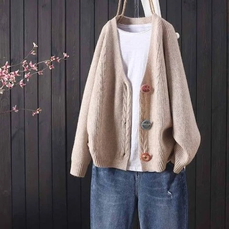 Spring And Autumn Fashion New Solid Color Cardigan Women's Button Knit Jacket Women All-match Long-sleeved Sweater Outer Women
Spring And Autumn Fashion New Solid Color Cardigan Women's Button Knit Jacket Women All-match Long-sleeved Sweater Outer Women