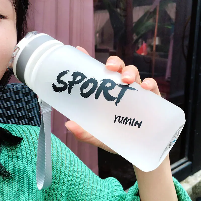 Portable water cup women's fresh simple frosting net red children's water bottle creative trend Forest Department plastic cup
Portable water cup women's fresh simple frosting net red children's water bottle creative trend Forest Department plastic cup