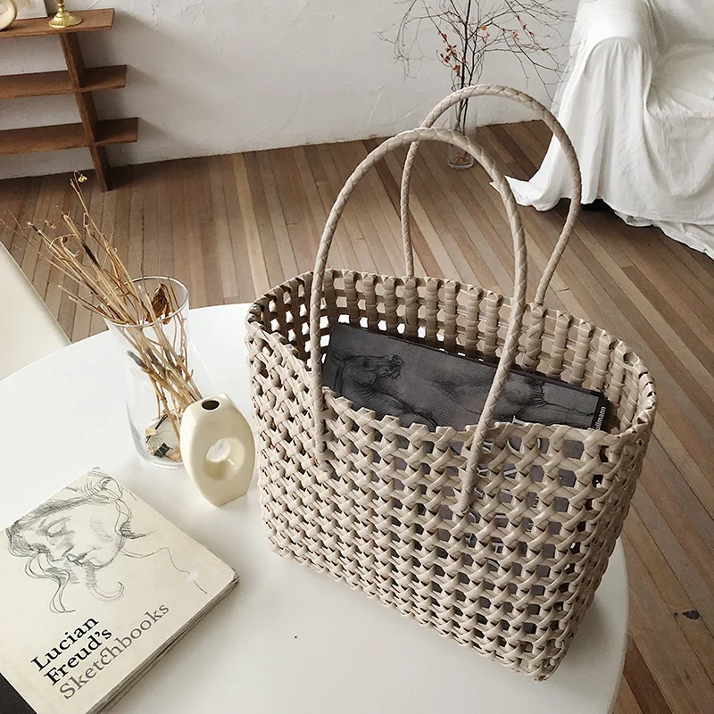 Casual Hollow Out Baskets Bag Designer Pvc Women Handbags Large Capacity Totes Ladies Summer Beach Purses Travel Rattan Sac New
Casual Hollow Out Baskets Bag Designer Pvc Women Handbags Large Capacity Totes Ladies Summer Beach Purses Travel Rattan Sac New