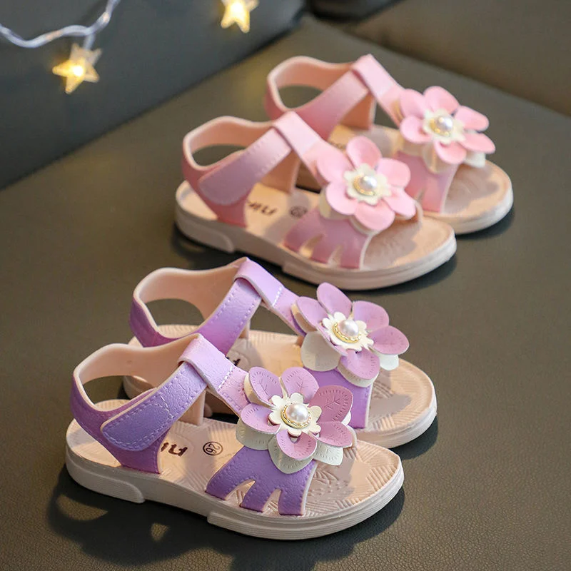 Girl's Sandals 2021 Summer New Little Girl's Soft Sole Anti Slip Flower Fashion Princess Shoes Middle Big Children's Beach Shoes 
Girl's Sandals 2021 Summer New Little Girl's Soft Sole Anti Slip Flower Fashion Princess Shoes Middle Big Children's Beach Shoes