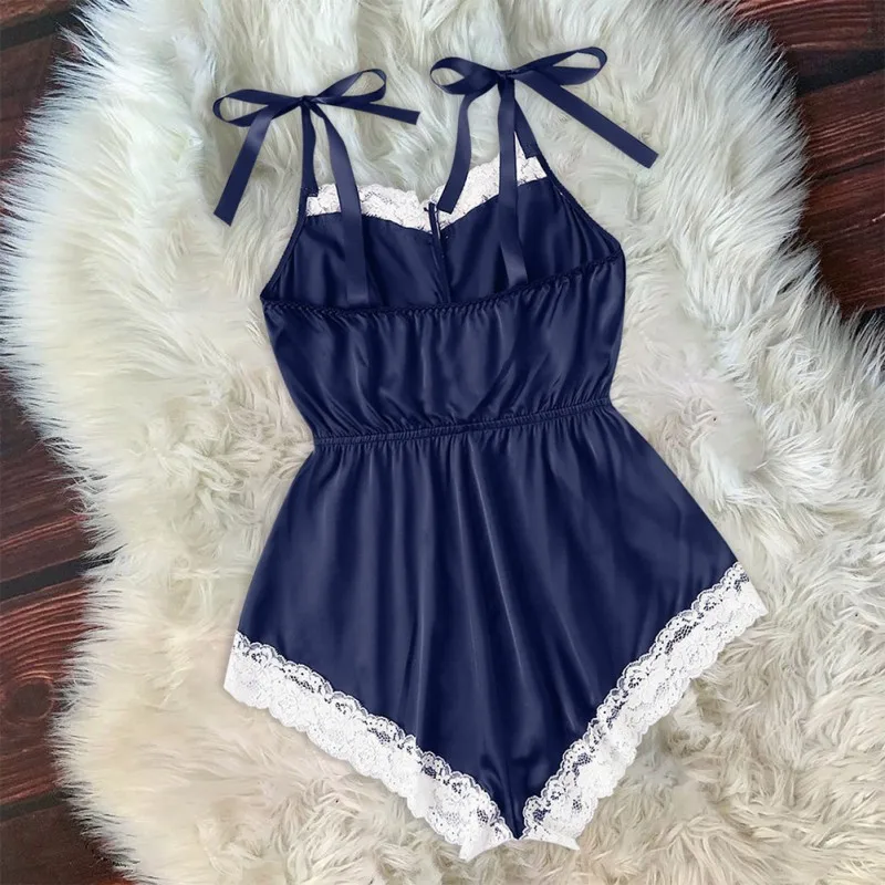 Summer Ladies Simulation Silk Suspenders Pajamas Sexy Straps Pearl buttons Casual Home Clothes Sexy sleepwear
Summer Ladies Simulation Silk Suspenders Pajamas Sexy Straps Pearl buttons Casual Home Clothes Sexy sleepwear