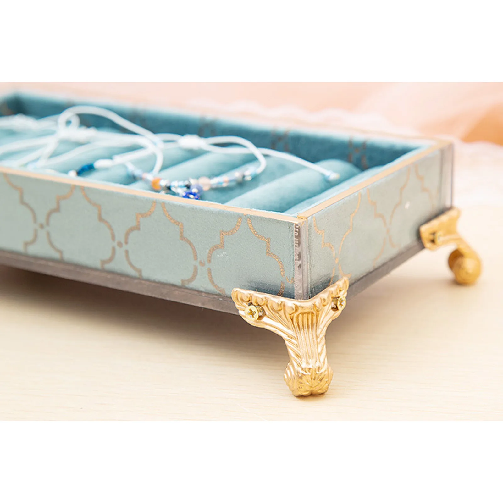 Jewelry Organizers Rack Earring Holder Bronzing Nordic Exquisite Retro Cage Shape Peacock Blue Wedding gift window display stand
Jewelry Organizers Rack Earring Holder Bronzing Nordic Exquisite Retro Cage Shape Peacock Blue Wedding gift window display stand