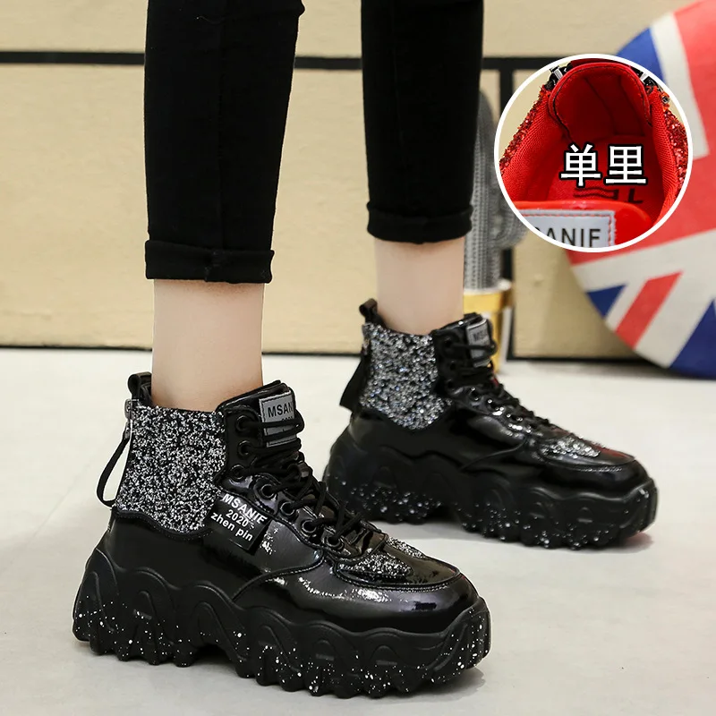 Women Shoes 2021 New Fashion Diamond Platform Sneakers Ladies Patent Leather Soft Bottom Thick Round Toe Show High Sports Shoes 
Women Shoes 2021 New Fashion Diamond Platform Sneakers Ladies Patent Leather Soft Bottom Thick Round Toe Show High Sports Shoes
