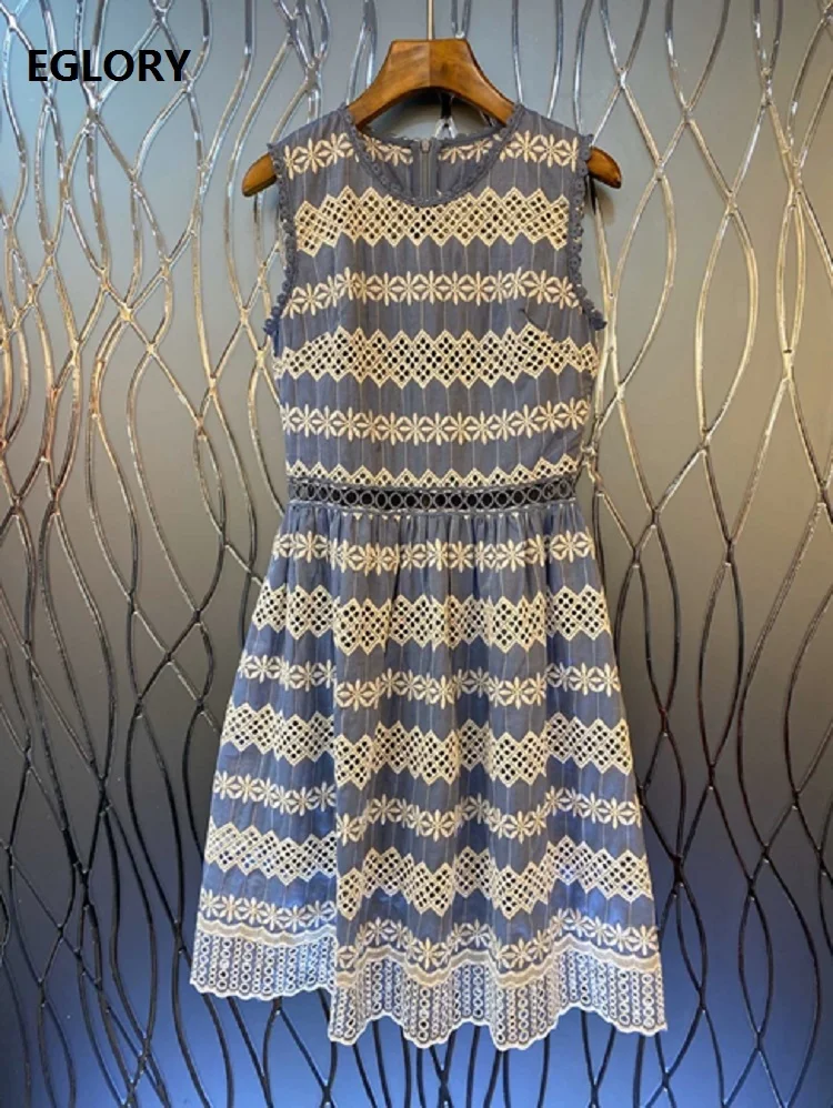 High Quality Cotton Dress 2020 Summer Style Women O-Neck Allover Exquisite Embroidery Sleeveless Slim Fitted A-Line Dress Tunic
High Quality Cotton Dress 2020 Summer Style Women O-Neck Allover Exquisite Embroidery Sleeveless Slim Fitted A-Line Dress Tunic