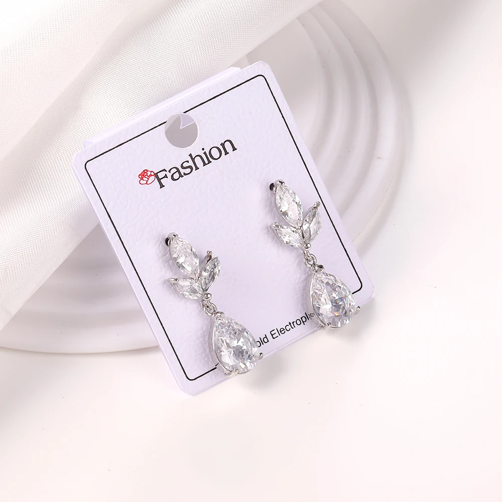 High Quality AAA Cubic Zircon Water Drop Earrings for Women Luxury Flower Shiny Crystal Bridal Wedding Earring Party Jewelry
High Quality AAA Cubic Zircon Water Drop Earrings for Women Luxury Flower Shiny Crystal Bridal Wedding Earring Party Jewelry