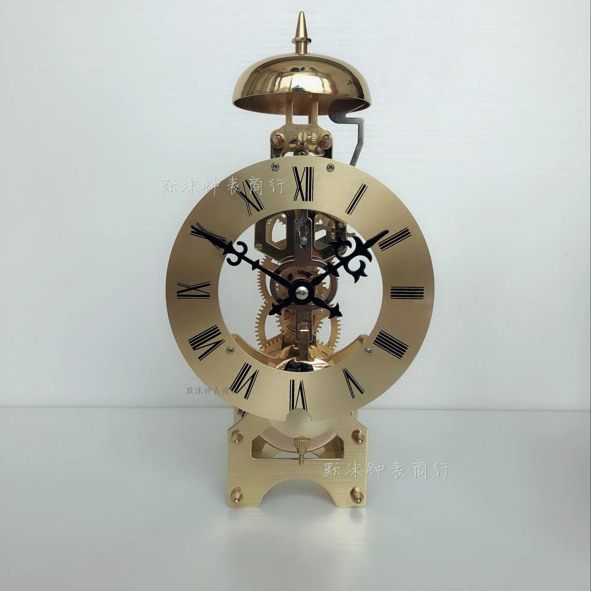 Vintage Luxury Table Clock Mechanism Metal Simple Creative Art Table Clock Living Room Relogio De Mesa Home Decoration DG50ZZ 
Vintage Luxury Table Clock Mechanism Metal Simple Creative Art Table Clock Living Room Relogio De Mesa Home Decoration DG50ZZ