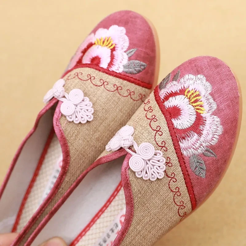 Women's Sandals Embroidered Shoes Woman Old Beijing Ladie Shoes Woman Shoes Summer Shoes For Women Wind a Foot Women's Sneakers
Women's Sandals Embroidered Shoes Woman Old Beijing Ladie Shoes Woman Shoes Summer Shoes For Women Wind a Foot Women's Sneakers