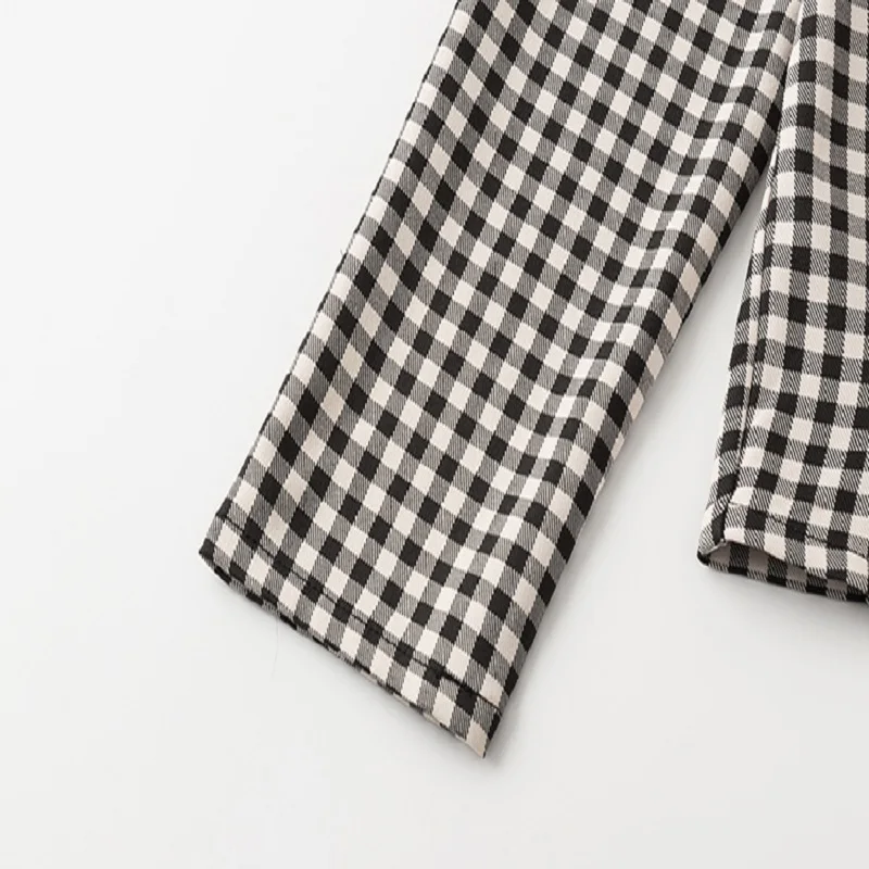 Spring 2021 Plaid shirt oversize Women tops New Lapel Long Sleeve Loose Fit Fashion Tide 107-A
Spring 2021 Plaid shirt oversize Women tops New Lapel Long Sleeve Loose Fit Fashion Tide 107-A