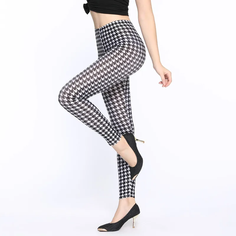 New 2020 Women Pants Trousers For Ladies New Style Black and White Plaid Leggings Houndstooth Casual Leggings women fashion
New 2020 Women Pants Trousers For Ladies New Style Black and White Plaid Leggings Houndstooth Casual Leggings women fashion