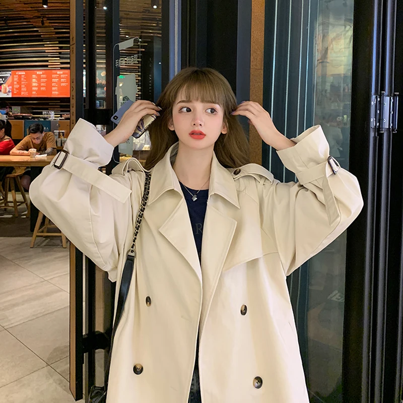 Spring Women Trench Coat Korean Style Stylish Casual Female Lapel Quality Brand Clothing White Short Overcoat With Belt
Spring Women Trench Coat Korean Style Stylish Casual Female Lapel Quality Brand Clothing White Short Overcoat With Belt