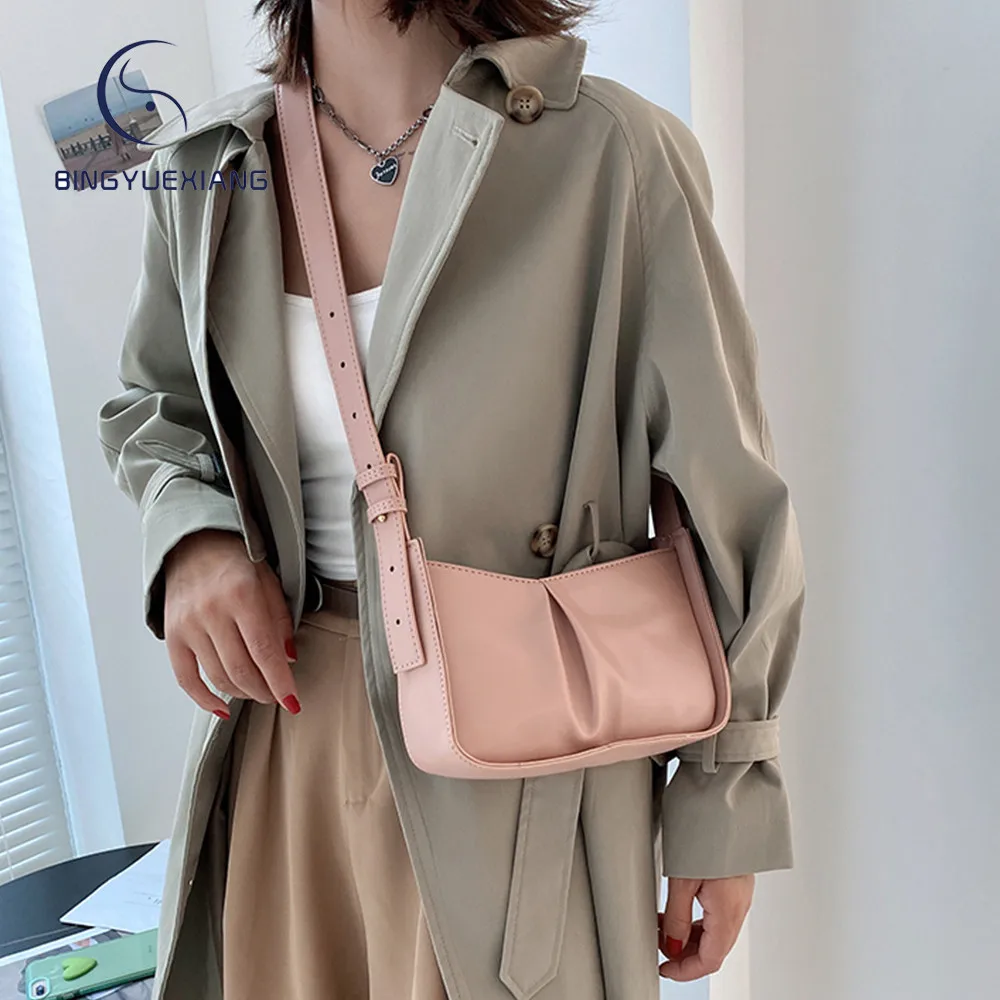 Новинка 2021, однотонная дизайнерская женская сумка через плечо, высококачественные кожаные женские дорожные сумки-мессенджеры, модный коше...
Новинка 2021, однотонная дизайнерская женская сумка через плечо, высококачественные кожаные женские дорожные сумки-мессенджеры, модный коше...